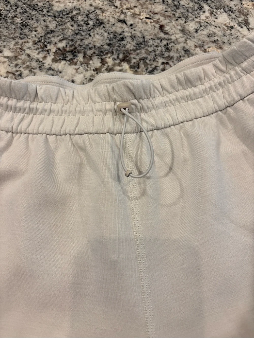 Women's lululemon Casual Elastic-Waist Cream Shorts